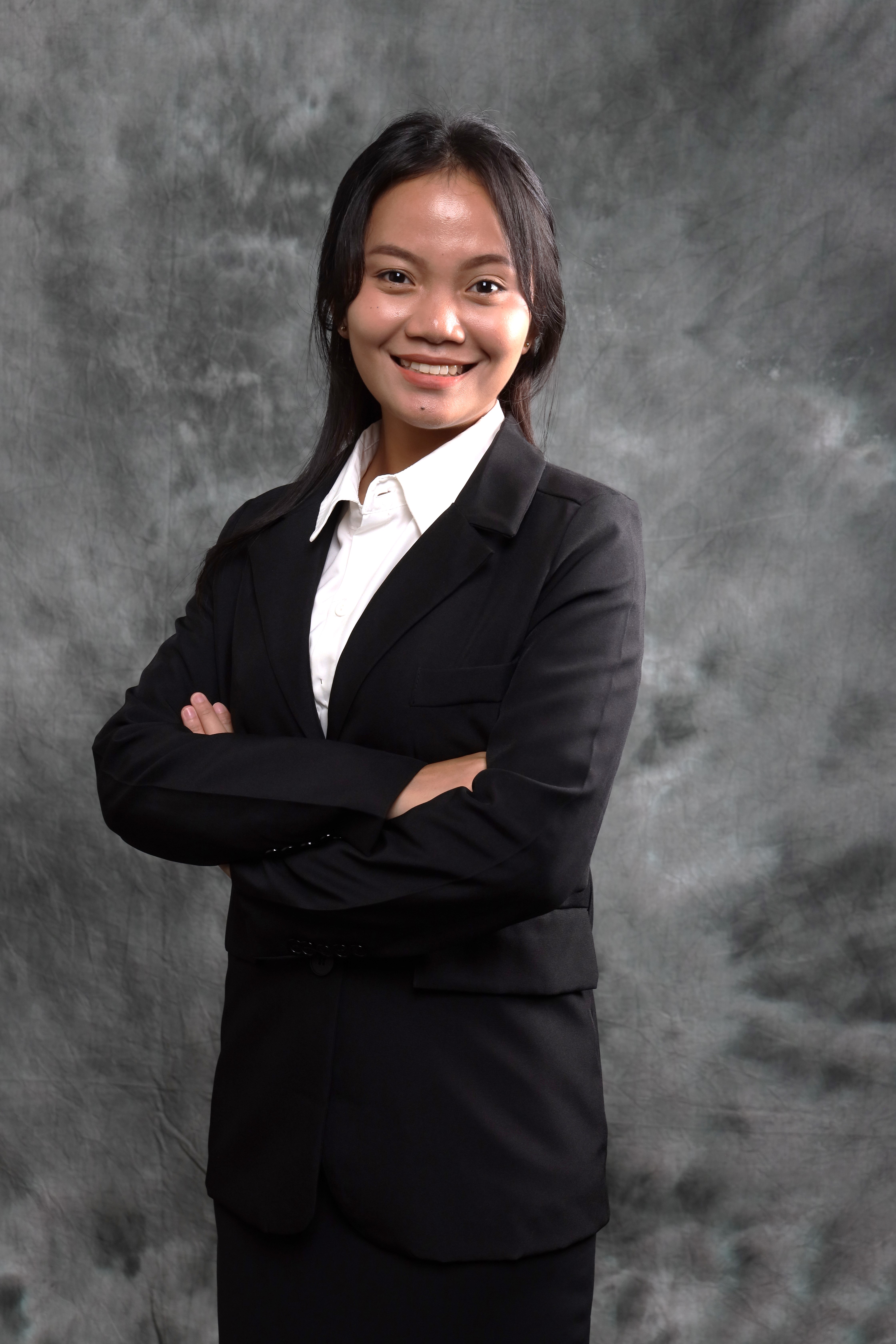 Yvonne Yonnia anak Jung