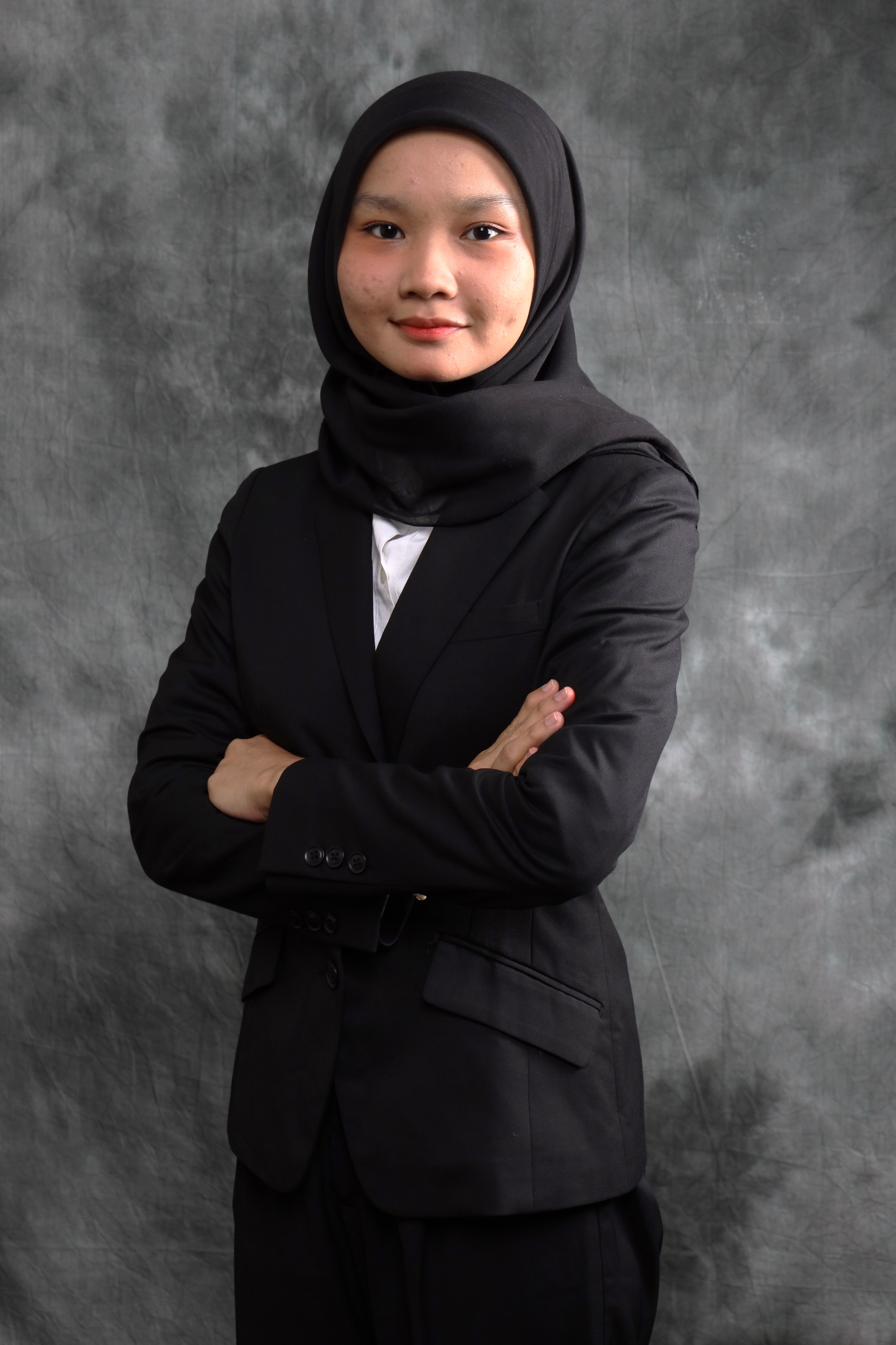 Yulia Elysia Binti Ali